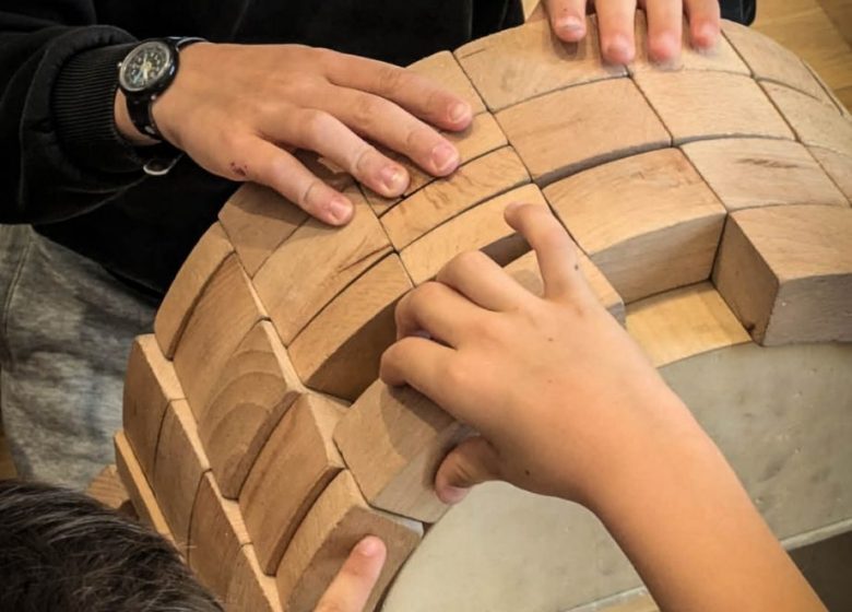 Atelier familles « Petits vitraillistes »