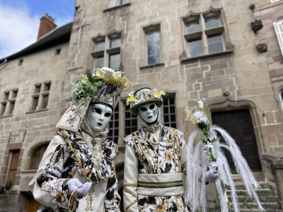 Venise à Luxeuil : Parade en costumes de carnaval vénitien à  LUXEUIL-LES-BAINS - Ecclesia Luxeuil-les-Bains